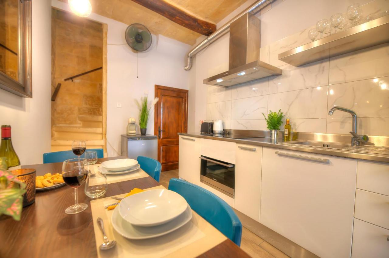 Romantic And Historical Maisonette In The Center Of Valletta Mbal1-1 מראה חיצוני תמונה