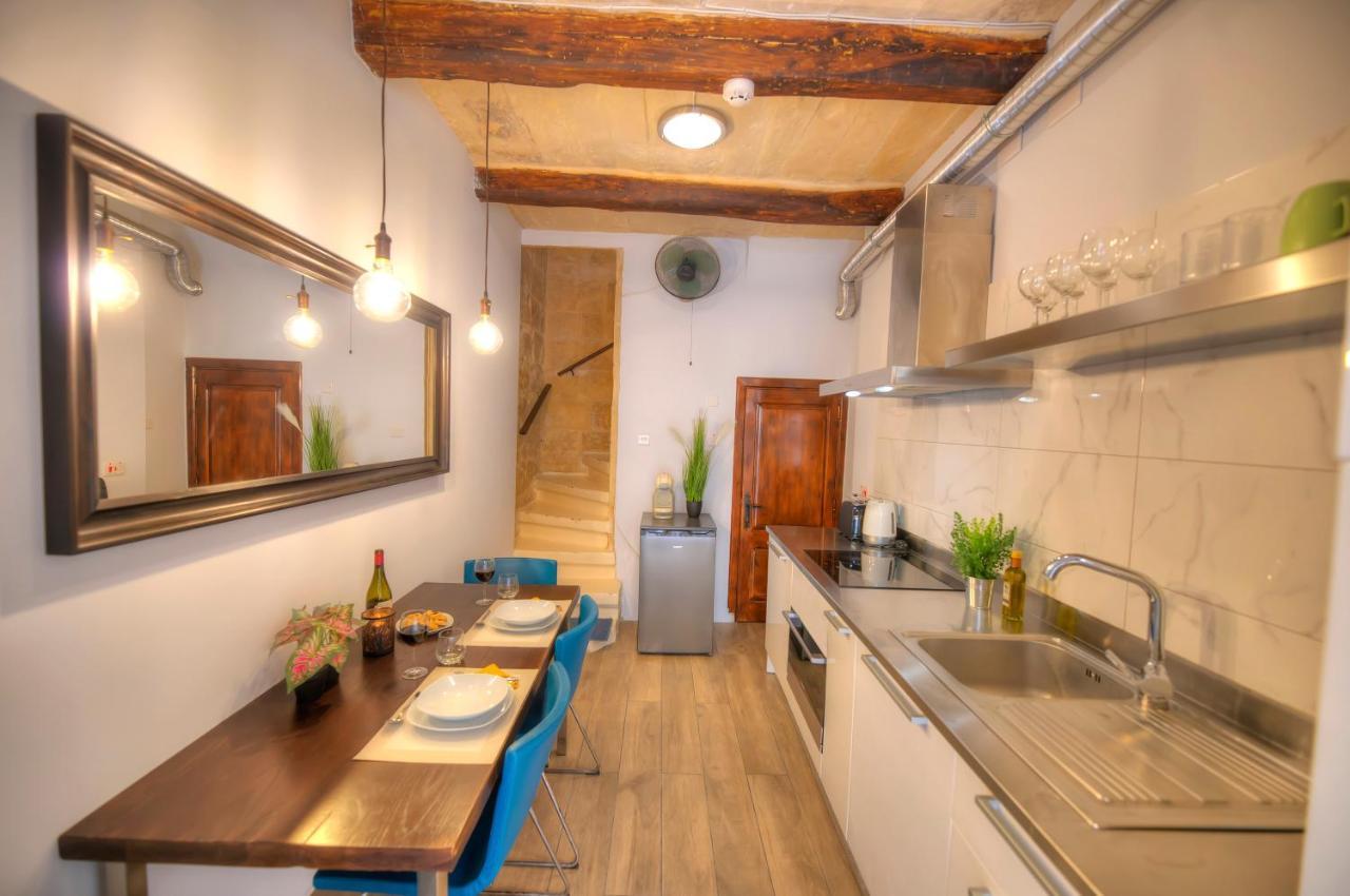 Romantic And Historical Maisonette In The Center Of Valletta Mbal1-1 מראה חיצוני תמונה